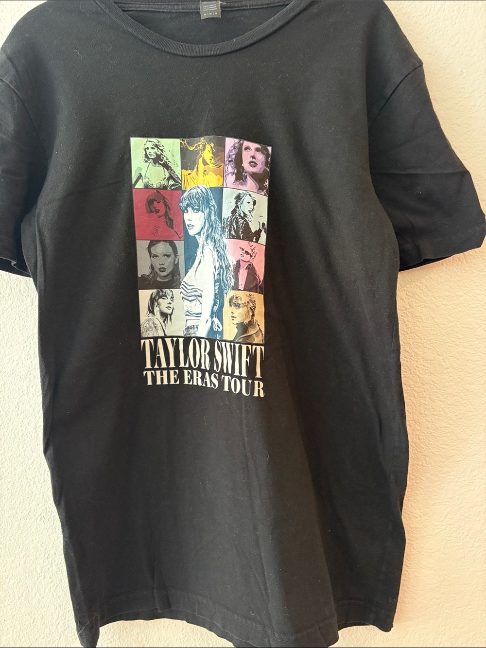 Taylor Swift ‘The Eras Tour’ black T-shirt Sz M